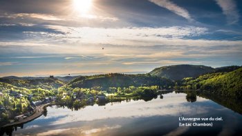 Voici une idée de vacances ou d'escapade,au centre de la France. Je vous propose un voyage au cœur de l'Auvergne,dont voici la première partie.